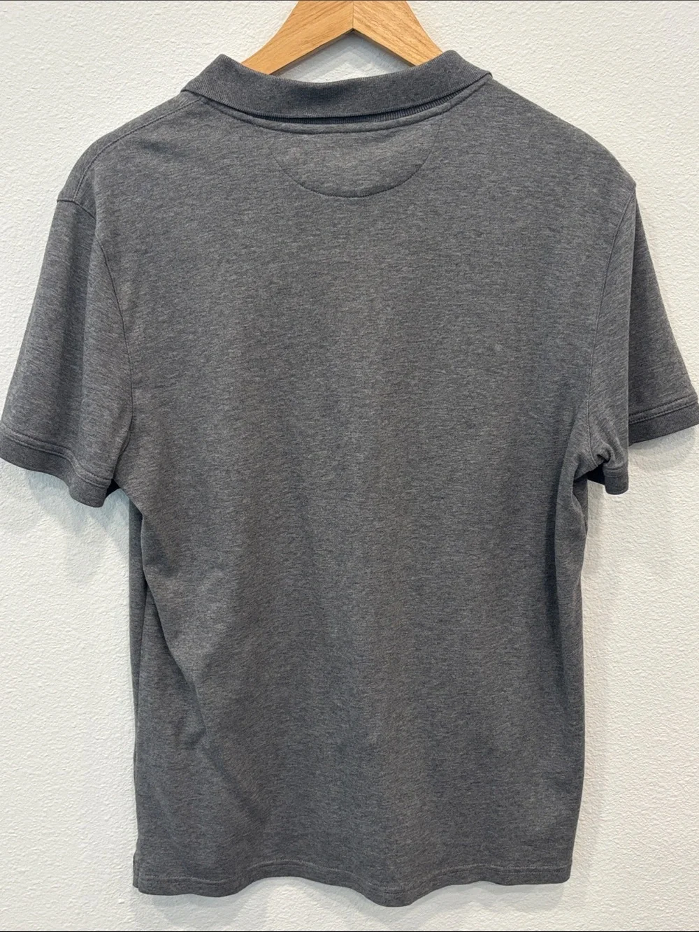 Banana Republic Men’s Luxury Touch Charcoal Gray Polo Shirt Size L